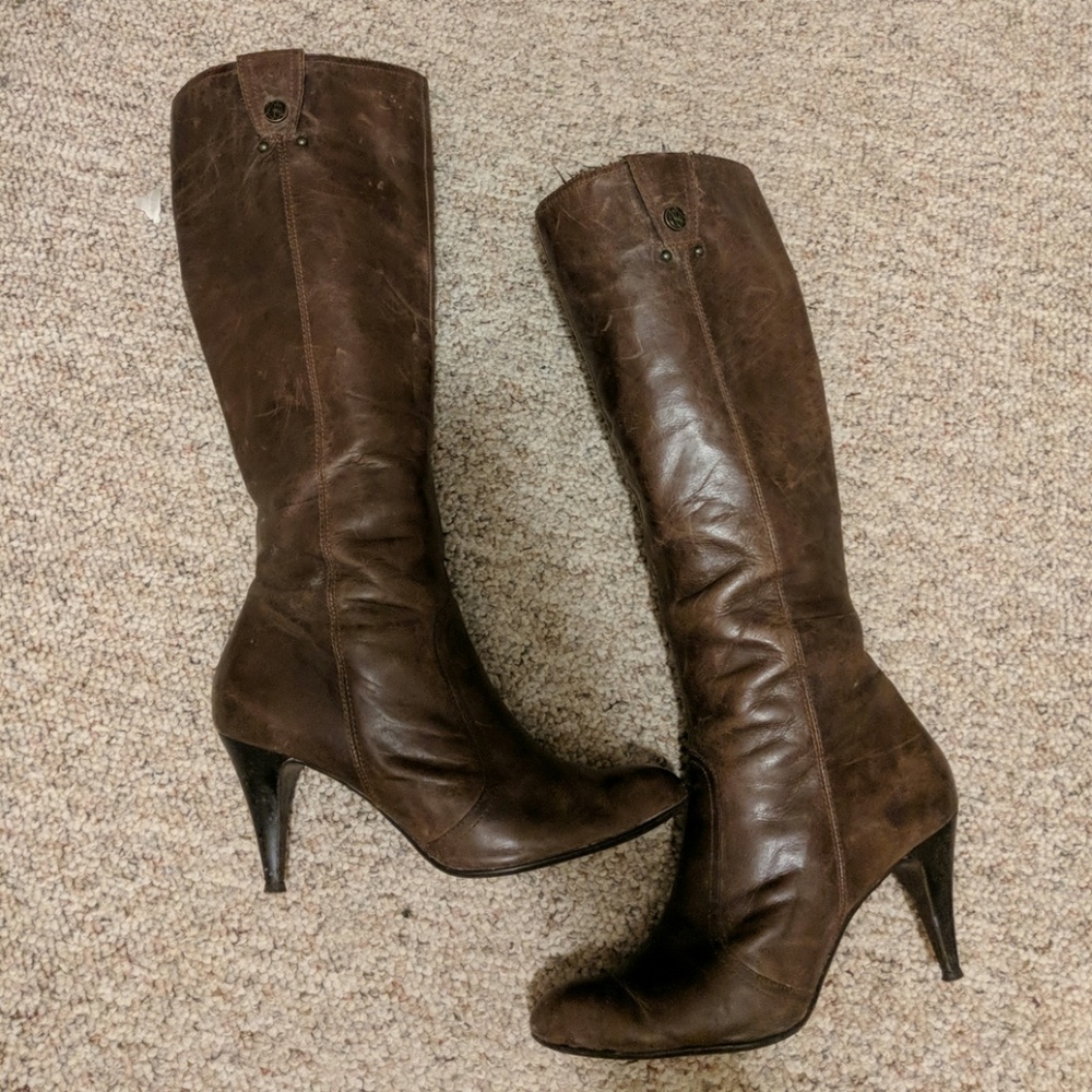 Stylish Brown Libby Edelman boots